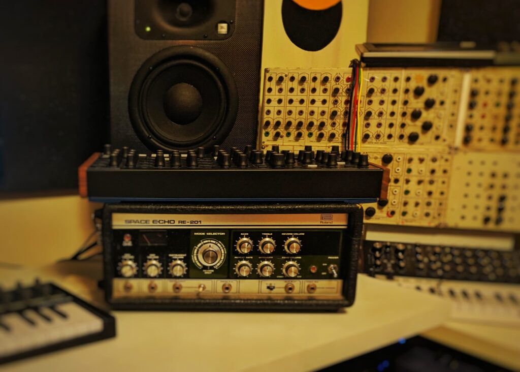Roland RE-201 Space Echo